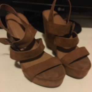 Brown wedges
